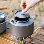 The Summit Kettle: Ultralight 980ml Titanium Pot